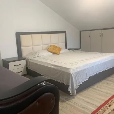 Gogaj Apartment *